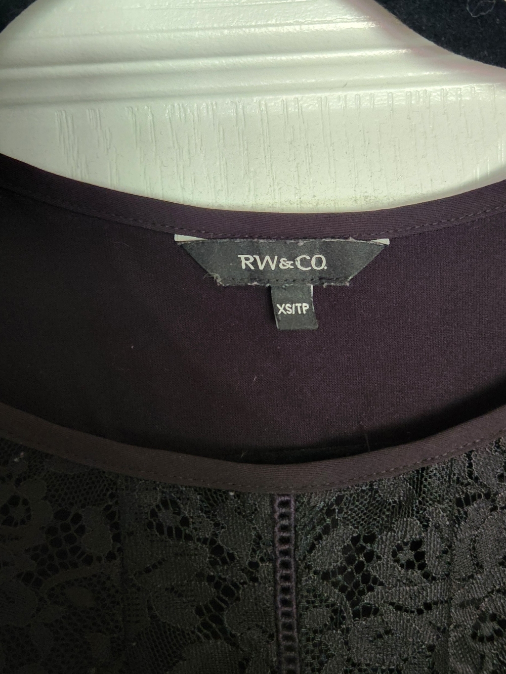 RW&CO Black Floral Lace Yoke Blouse - Picture 2 of 3